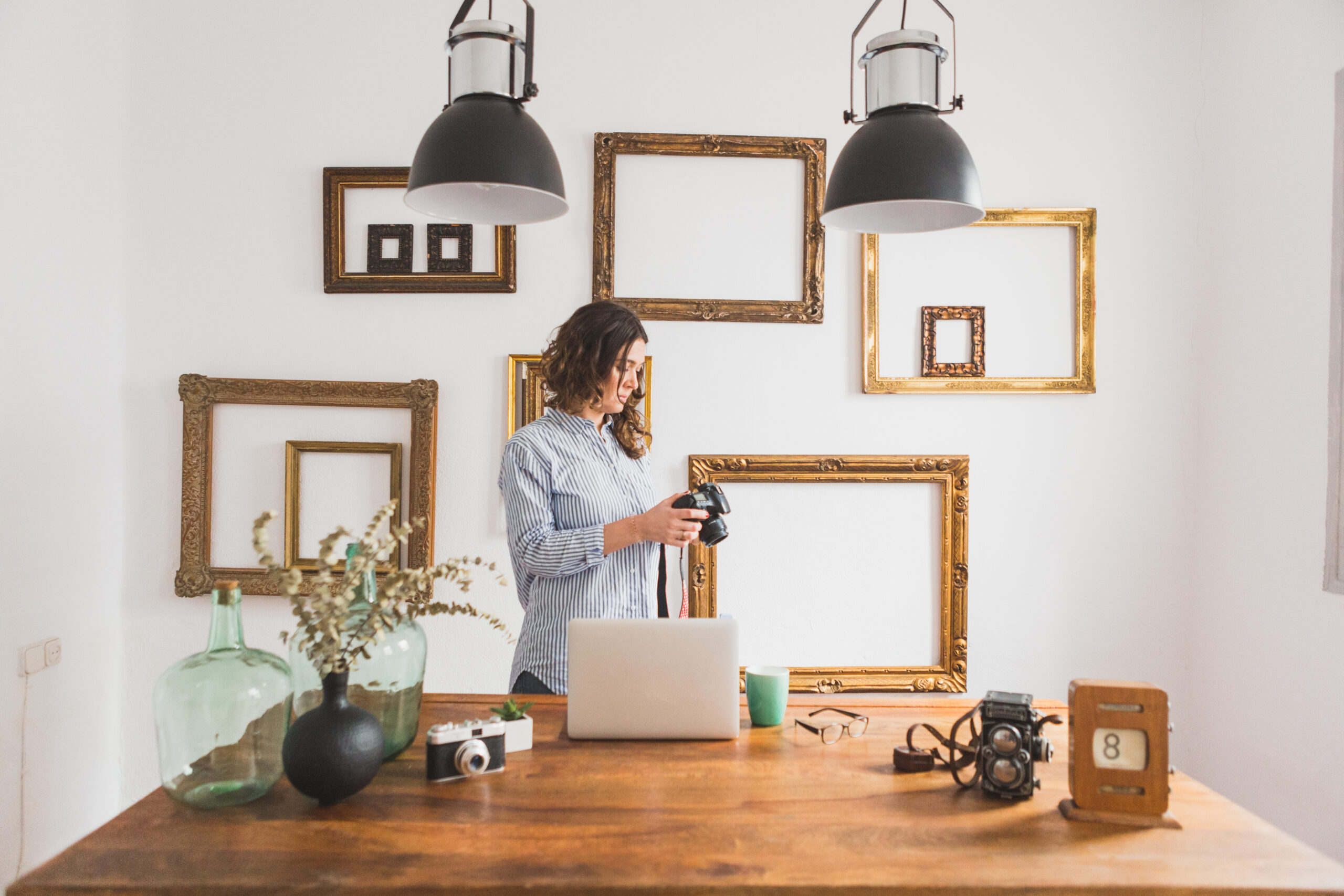 The Smartest People in the Room Are Starting to Forget Things